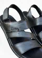 CLASSIC BLACK LEATHER COMFORT SANDALS